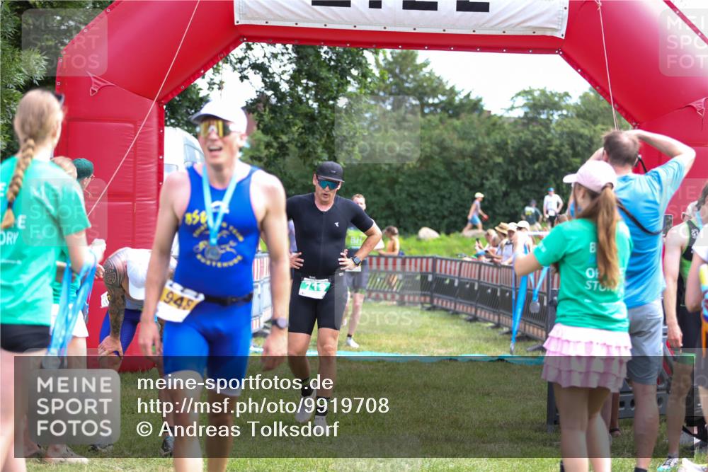 21.06.2026 - 29. Vierlanden-Triathlon Andreas Tolksdorf http://msf.ph/oto/9919708 21.06.2026 12:55:17 Ziel 68, 157, 296, 719, 974 meine-sportfotos.de