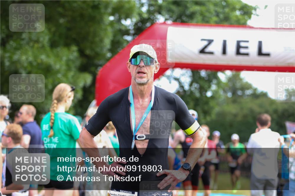 21.06.2026 - 29. Vierlanden-Triathlon Andreas Tolksdorf http://msf.ph/oto/9919803 21.06.2026 12:57:17 Ziel 14, 721, 925, 929, 965, 973, 980 meine-sportfotos.de