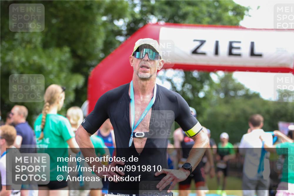 21.06.2026 - 29. Vierlanden-Triathlon Andreas Tolksdorf http://msf.ph/oto/9919810 21.06.2026 12:57:18 Ziel 14, 721, 925, 929, 973, 980 meine-sportfotos.de