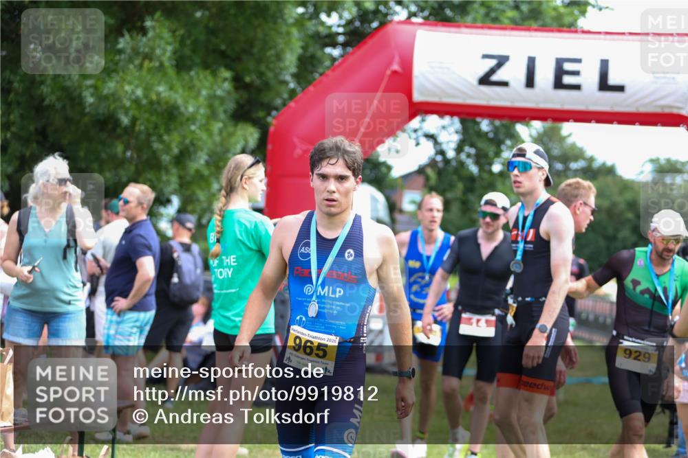 21.06.2026 - 29. Vierlanden-Triathlon Andreas Tolksdorf http://msf.ph/oto/9919812 21.06.2026 12:57:24 Ziel 88, 721, 973 meine-sportfotos.de