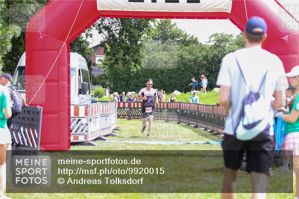21.06.2026 - 29. Vierlanden-Triathlon Andreas Tolksdorf http://msf.ph/oto/9920015 21.06.2026 13:02:19 Ziel 174 meine-sportfotos.de