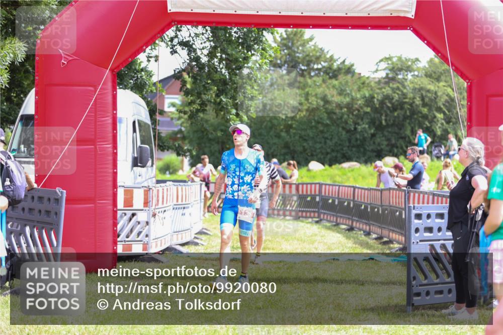21.06.2026 - 29. Vierlanden-Triathlon Andreas Tolksdorf http://msf.ph/oto/9920080 21.06.2026 13:03:30 Ziel 139, 199, 728, 787, 979 meine-sportfotos.de