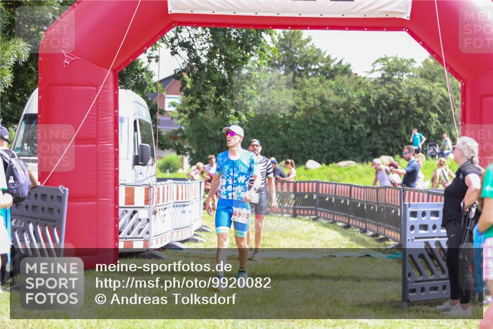 21.06.2026 - 29. Vierlanden-Triathlon Andreas Tolksdorf http://msf.ph/oto/9920082 21.06.2026 13:03:30 Ziel 139, 199, 728, 787, 979 meine-sportfotos.de