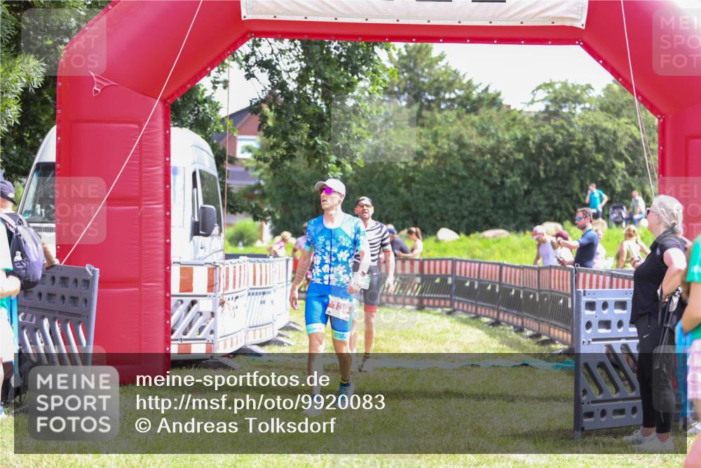 21.06.2026 - 29. Vierlanden-Triathlon Andreas Tolksdorf http://msf.ph/oto/9920083 21.06.2026 13:03:30 Ziel 139, 199, 728, 787, 979 meine-sportfotos.de