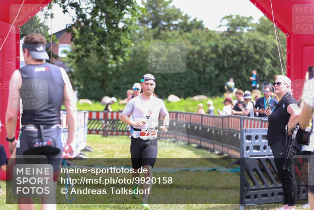 21.06.2026 - 29. Vierlanden-Triathlon Andreas Tolksdorf http://msf.ph/oto/9920158 21.06.2026 13:05:53 Ziel 72, 838 meine-sportfotos.de