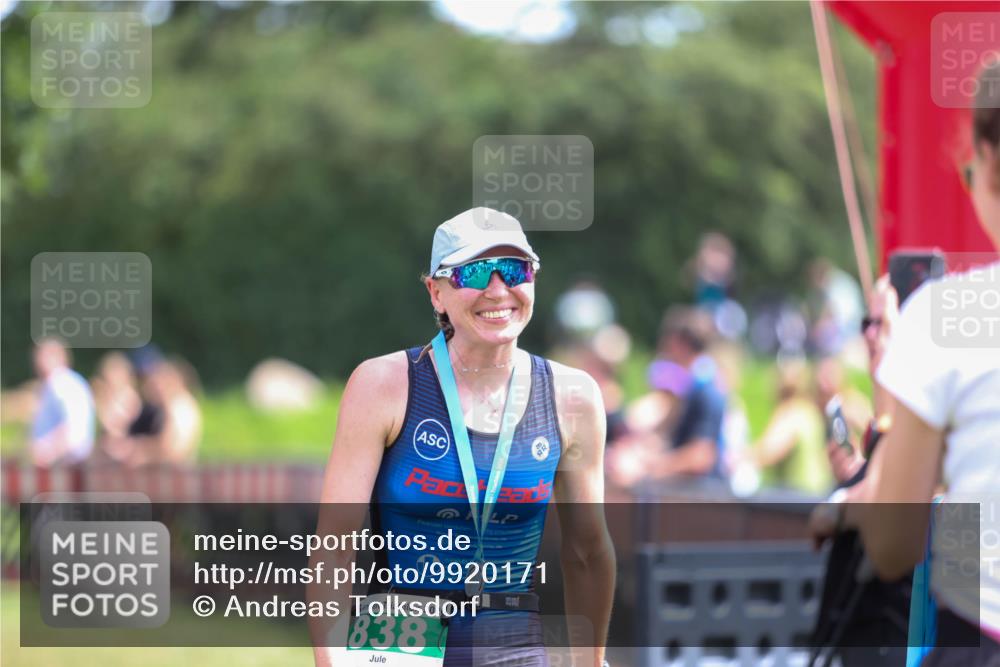 21.06.2026 - 29. Vierlanden-Triathlon Andreas Tolksdorf http://msf.ph/oto/9920171 21.06.2026 13:06:02 Ziel 121 meine-sportfotos.de