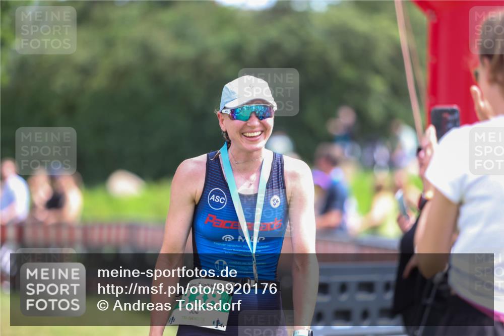 21.06.2026 - 29. Vierlanden-Triathlon Andreas Tolksdorf http://msf.ph/oto/9920176 21.06.2026 13:06:03 Ziel 121 meine-sportfotos.de