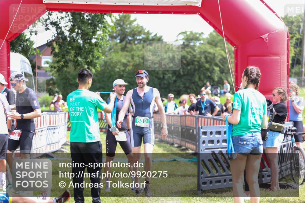 21.06.2026 - 29. Vierlanden-Triathlon Andreas Tolksdorf http://msf.ph/oto/9920275 21.06.2026 13:08:29 Ziel 147, 695 meine-sportfotos.de