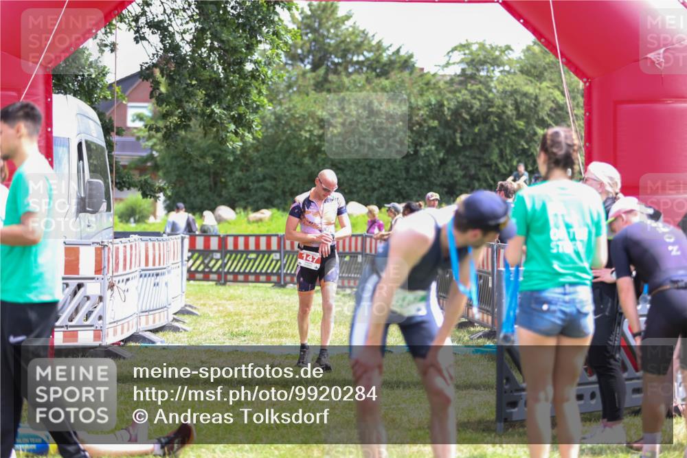 21.06.2026 - 29. Vierlanden-Triathlon Andreas Tolksdorf http://msf.ph/oto/9920284 21.06.2026 13:08:35 Ziel 147, 726 meine-sportfotos.de