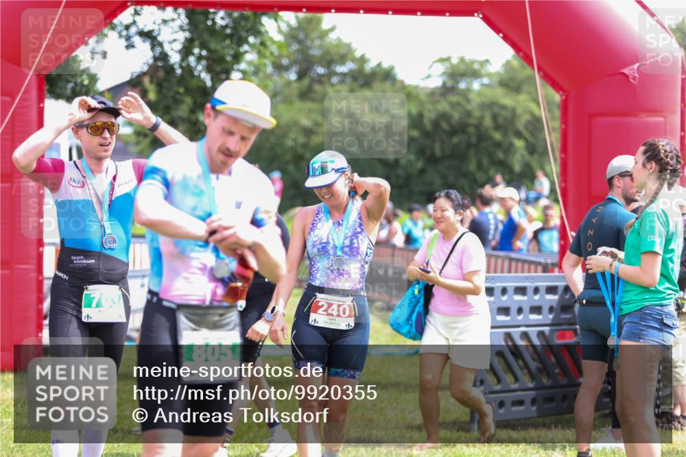 21.06.2026 - 29. Vierlanden-Triathlon Andreas Tolksdorf http://msf.ph/oto/9920355 21.06.2026 13:10:39 Ziel 46, 191, 699 meine-sportfotos.de