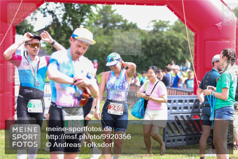 21.06.2026 - 29. Vierlanden-Triathlon Andreas Tolksdorf http://msf.ph/oto/9920356 21.06.2026 13:10:39 Ziel 46, 191, 699 meine-sportfotos.de