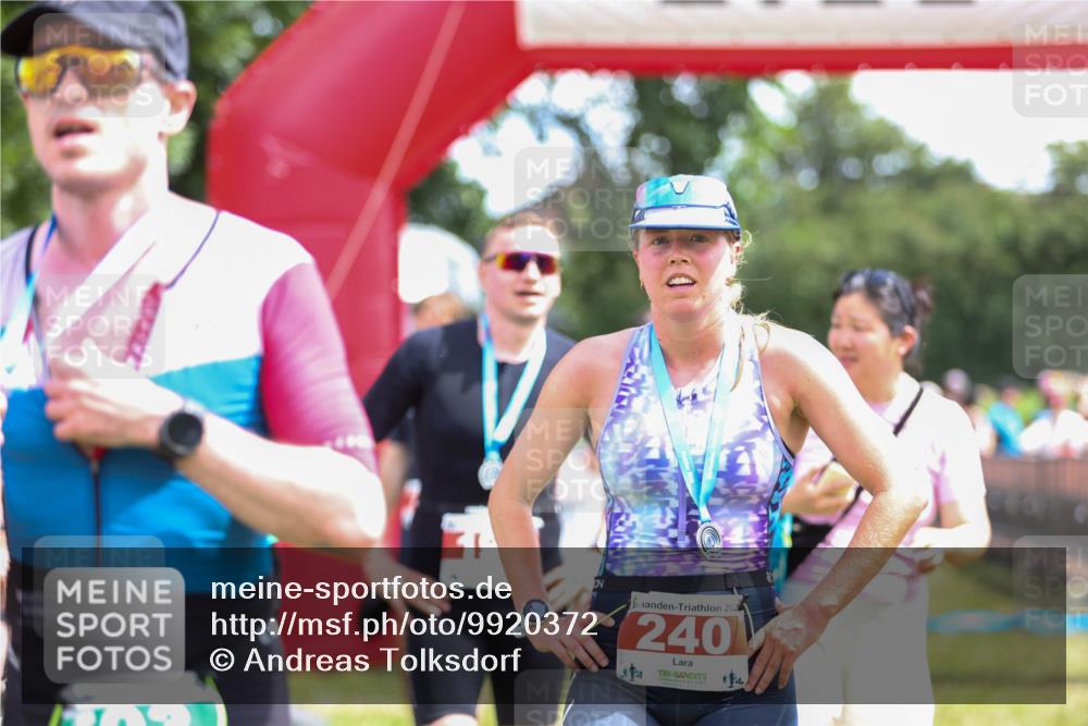 21.06.2026 - 29. Vierlanden-Triathlon Andreas Tolksdorf http://msf.ph/oto/9920372 21.06.2026 13:10:49 Ziel 154, 186, 699 meine-sportfotos.de