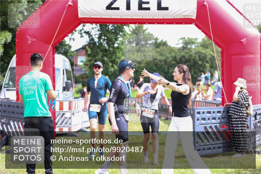 21.06.2026 - 29. Vierlanden-Triathlon Andreas Tolksdorf http://msf.ph/oto/9920487 21.06.2026 13:14:18 Ziel 29, 244 meine-sportfotos.de