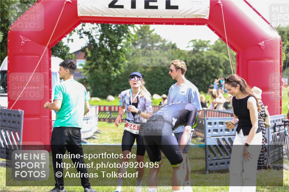 21.06.2026 - 29. Vierlanden-Triathlon Andreas Tolksdorf http://msf.ph/oto/9920495 21.06.2026 13:14:28 Ziel  meine-sportfotos.de