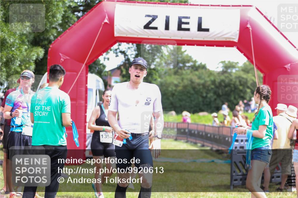 21.06.2026 - 29. Vierlanden-Triathlon Andreas Tolksdorf http://msf.ph/oto/9920613 21.06.2026 13:17:23 Ziel 7, 130, 160 meine-sportfotos.de