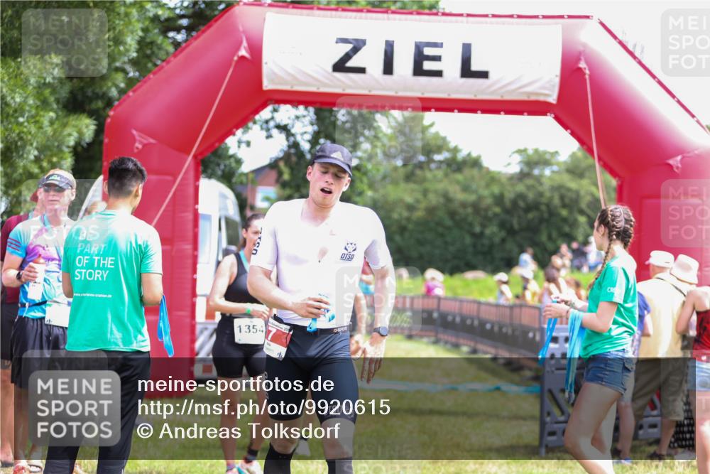 21.06.2026 - 29. Vierlanden-Triathlon Andreas Tolksdorf http://msf.ph/oto/9920615 21.06.2026 13:17:23 Ziel 7, 130, 160 meine-sportfotos.de