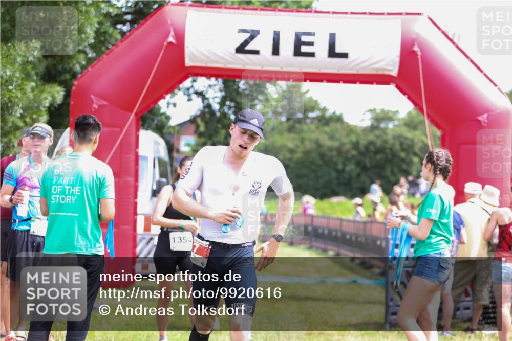 21.06.2026 - 29. Vierlanden-Triathlon Andreas Tolksdorf http://msf.ph/oto/9920616 21.06.2026 13:17:23 Ziel 7, 130, 160 meine-sportfotos.de