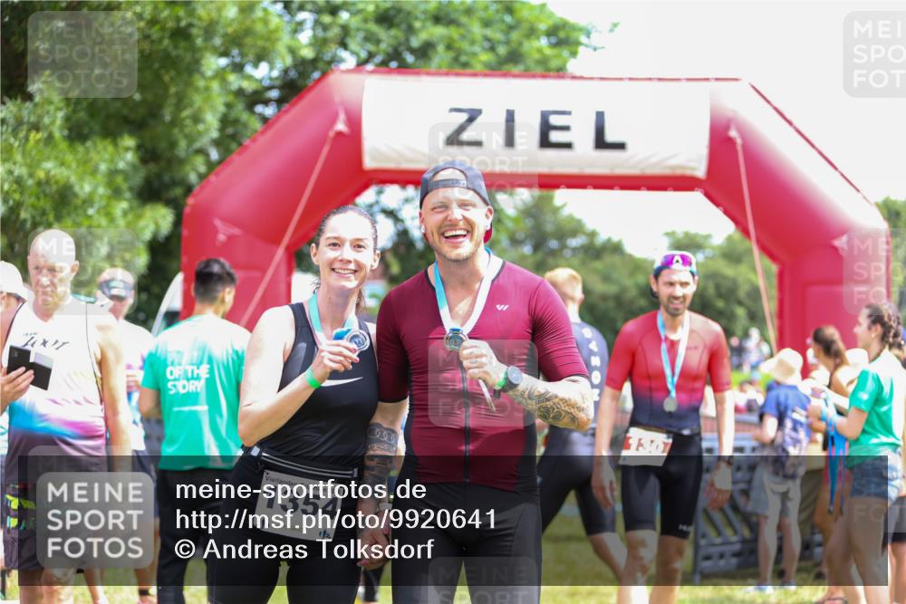 21.06.2026 - 29. Vierlanden-Triathlon Andreas Tolksdorf http://msf.ph/oto/9920641 21.06.2026 13:17:36 Ziel 253, 744 meine-sportfotos.de