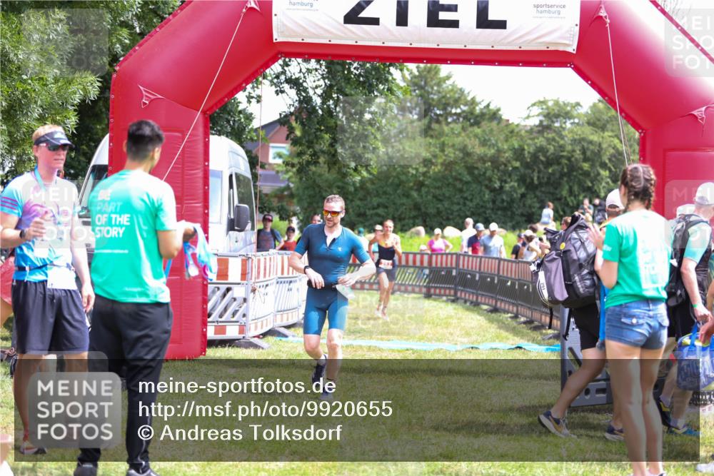 21.06.2026 - 29. Vierlanden-Triathlon Andreas Tolksdorf http://msf.ph/oto/9920655 21.06.2026 13:17:45 Ziel 253, 696, 744 meine-sportfotos.de