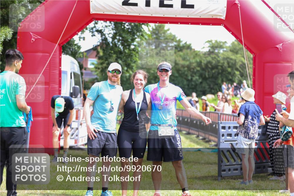 21.06.2026 - 29. Vierlanden-Triathlon Andreas Tolksdorf http://msf.ph/oto/9920670 21.06.2026 13:18:01 Ziel 50, 659 meine-sportfotos.de