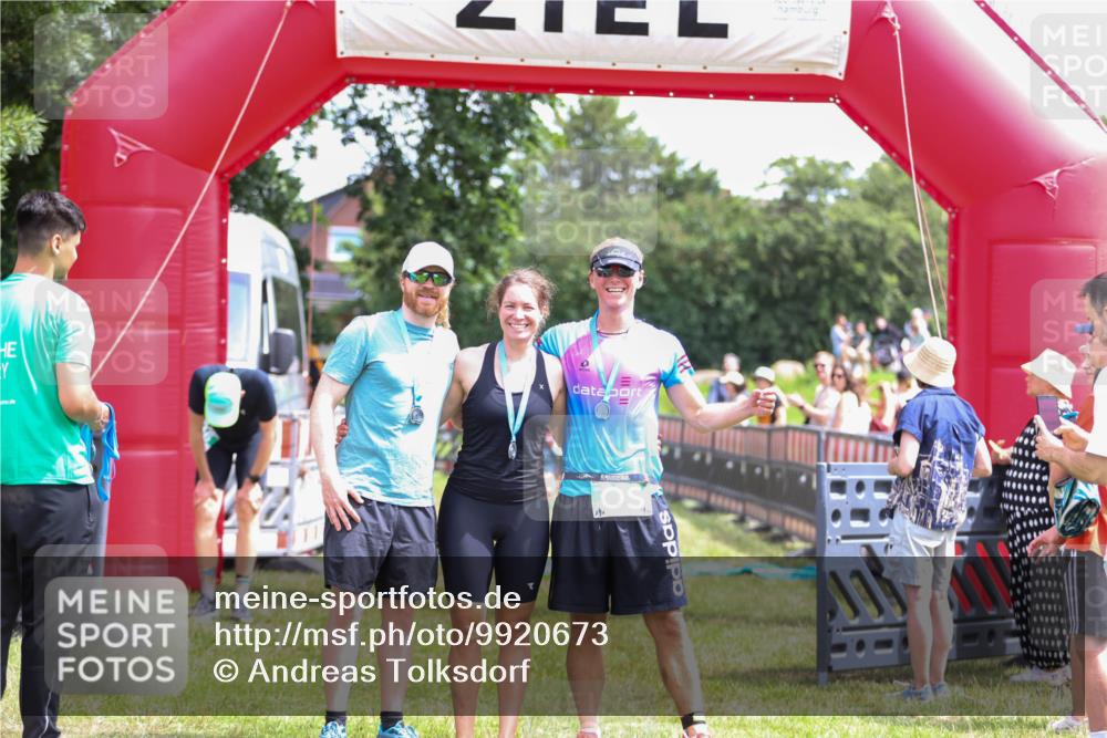21.06.2026 - 29. Vierlanden-Triathlon Andreas Tolksdorf http://msf.ph/oto/9920673 21.06.2026 13:18:01 Ziel 50, 659 meine-sportfotos.de