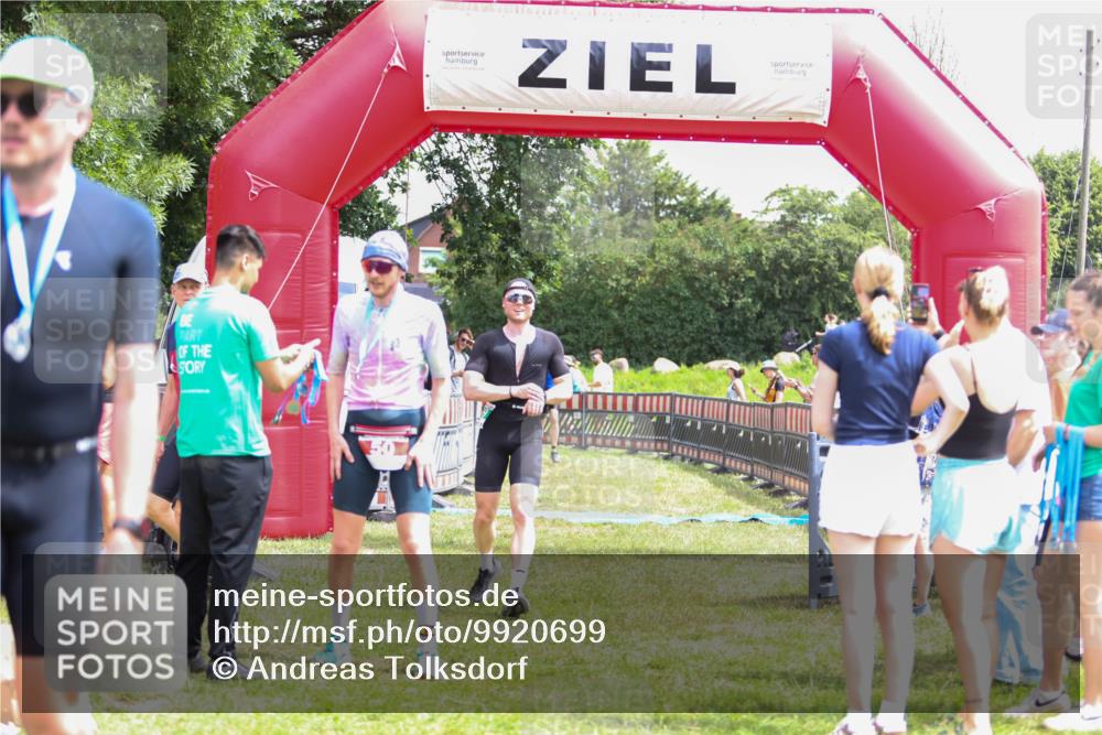 21.06.2026 - 29. Vierlanden-Triathlon Andreas Tolksdorf http://msf.ph/oto/9920699 21.06.2026 13:18:13 Ziel 659, 742, 798 meine-sportfotos.de
