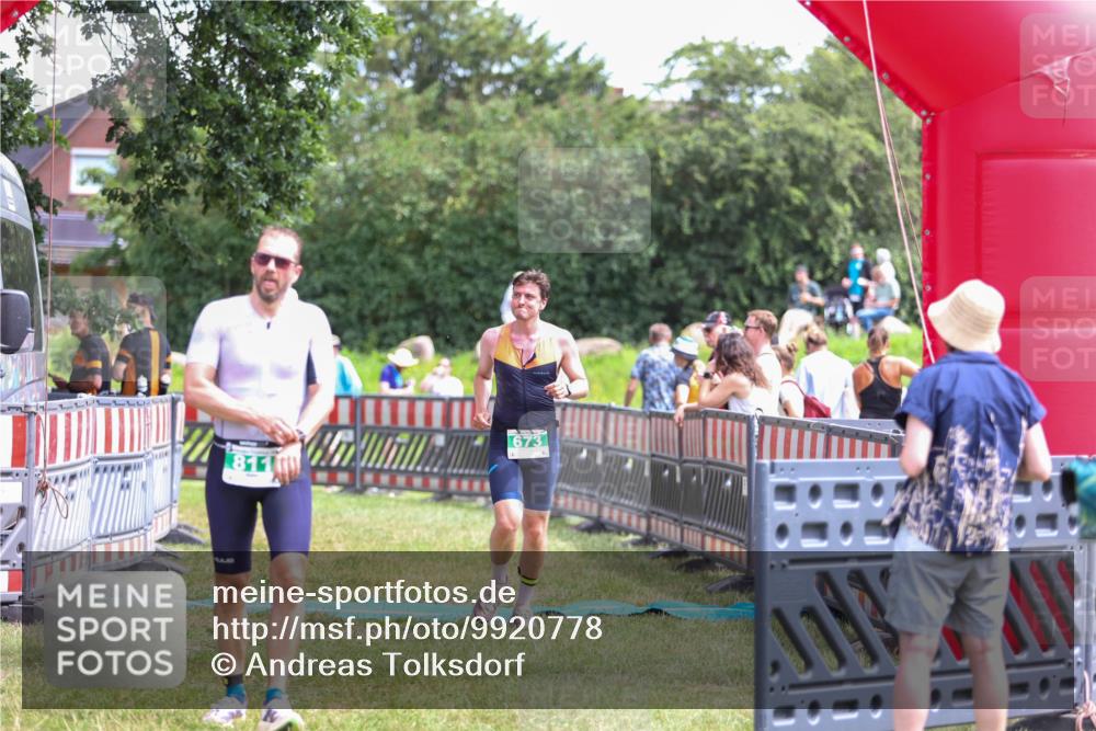 21.06.2026 - 29. Vierlanden-Triathlon Andreas Tolksdorf http://msf.ph/oto/9920778 21.06.2026 13:20:10 Ziel 673, 751, 811 meine-sportfotos.de