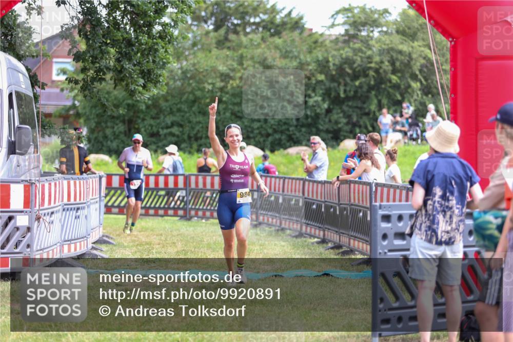 21.06.2026 - 29. Vierlanden-Triathlon Andreas Tolksdorf http://msf.ph/oto/9920891 21.06.2026 13:22:02 Ziel 195, 740, 984 meine-sportfotos.de