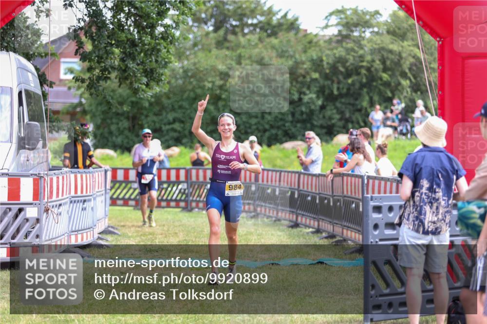 21.06.2026 - 29. Vierlanden-Triathlon Andreas Tolksdorf http://msf.ph/oto/9920899 21.06.2026 13:22:02 Ziel 195, 740, 984 meine-sportfotos.de