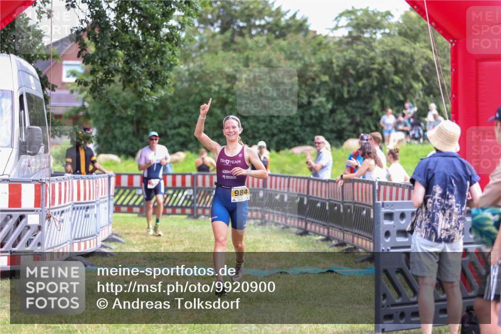 21.06.2026 - 29. Vierlanden-Triathlon Andreas Tolksdorf http://msf.ph/oto/9920900 21.06.2026 13:22:02 Ziel 195, 740, 984 meine-sportfotos.de