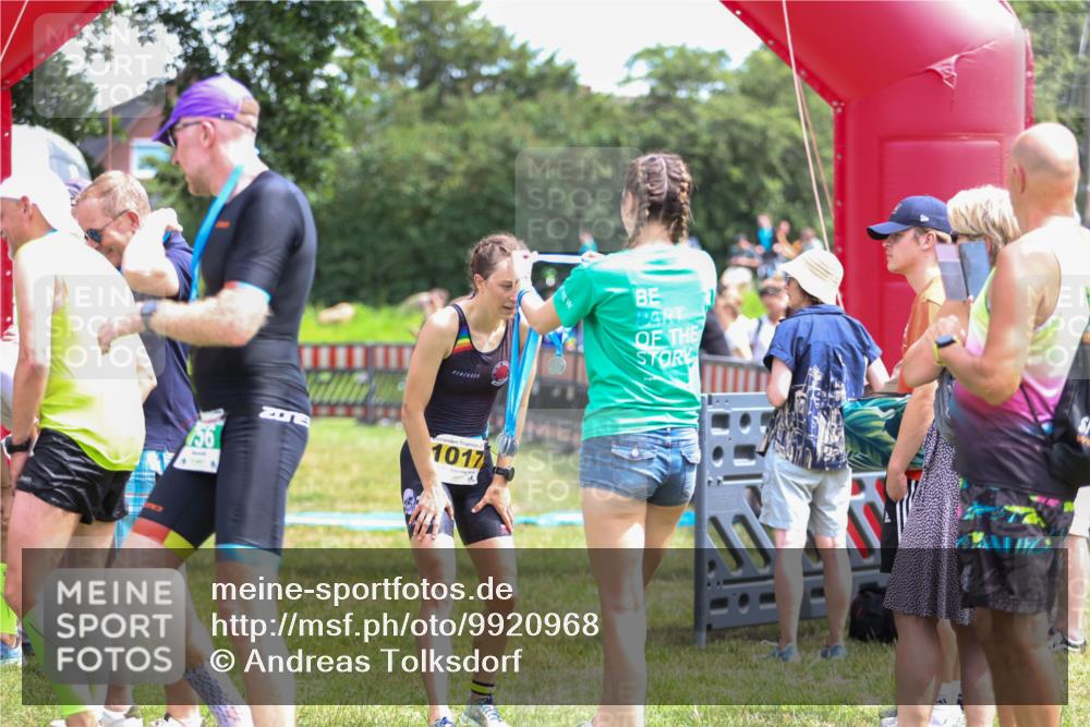 21.06.2026 - 29. Vierlanden-Triathlon Andreas Tolksdorf http://msf.ph/oto/9920968 21.06.2026 13:22:47 Ziel 731, 1017 meine-sportfotos.de