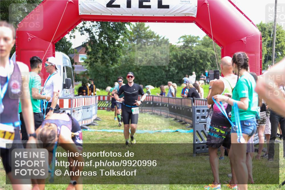 21.06.2026 - 29. Vierlanden-Triathlon Andreas Tolksdorf http://msf.ph/oto/9920996 21.06.2026 13:23:05 Ziel 39, 630, 675, 729 meine-sportfotos.de
