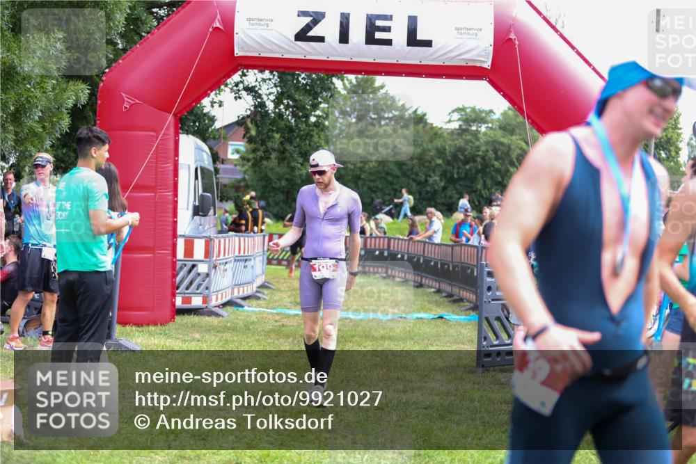 21.06.2026 - 29. Vierlanden-Triathlon Andreas Tolksdorf http://msf.ph/oto/9921027 21.06.2026 13:23:30 Ziel 109, 780 meine-sportfotos.de