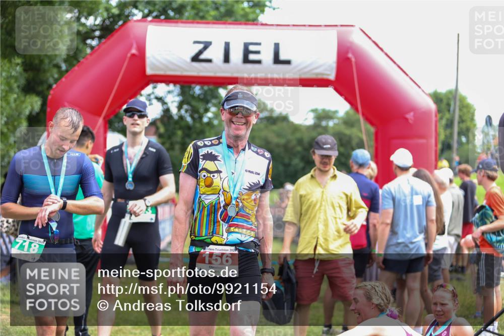 21.06.2026 - 29. Vierlanden-Triathlon Andreas Tolksdorf http://msf.ph/oto/9921154 21.06.2026 13:25:14 Ziel 994 meine-sportfotos.de