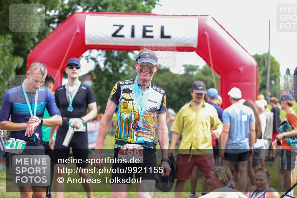 21.06.2026 - 29. Vierlanden-Triathlon Andreas Tolksdorf http://msf.ph/oto/9921155 21.06.2026 13:25:14 Ziel 994 meine-sportfotos.de