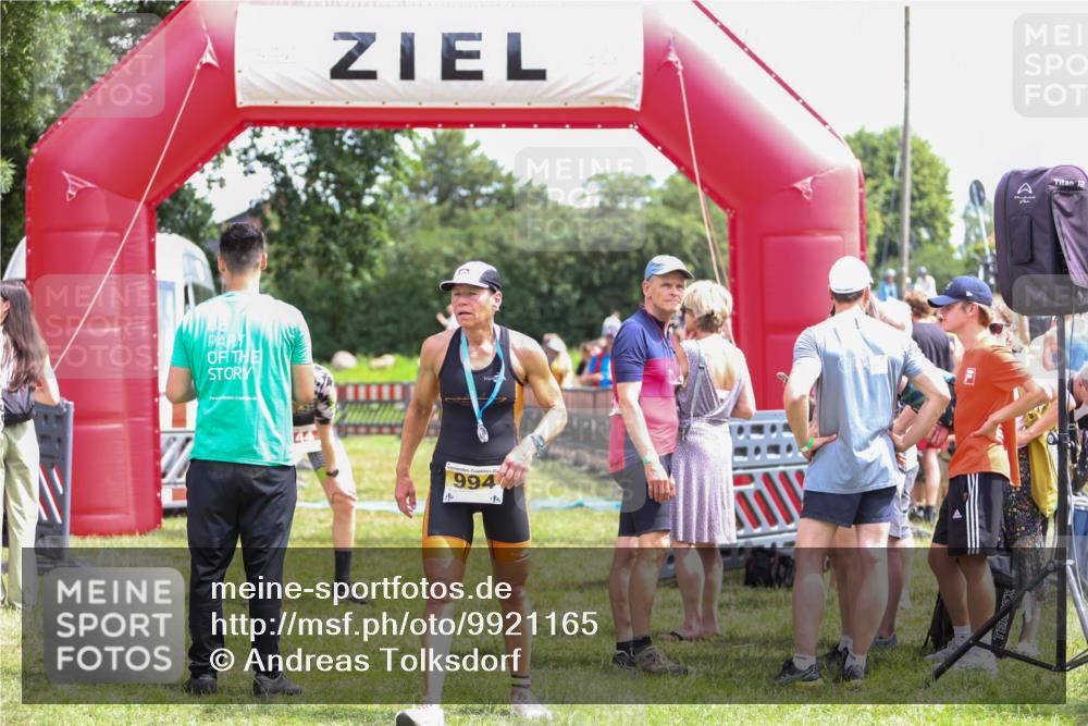 21.06.2026 - 29. Vierlanden-Triathlon Andreas Tolksdorf http://msf.ph/oto/9921165 21.06.2026 13:25:52 Ziel 287 meine-sportfotos.de