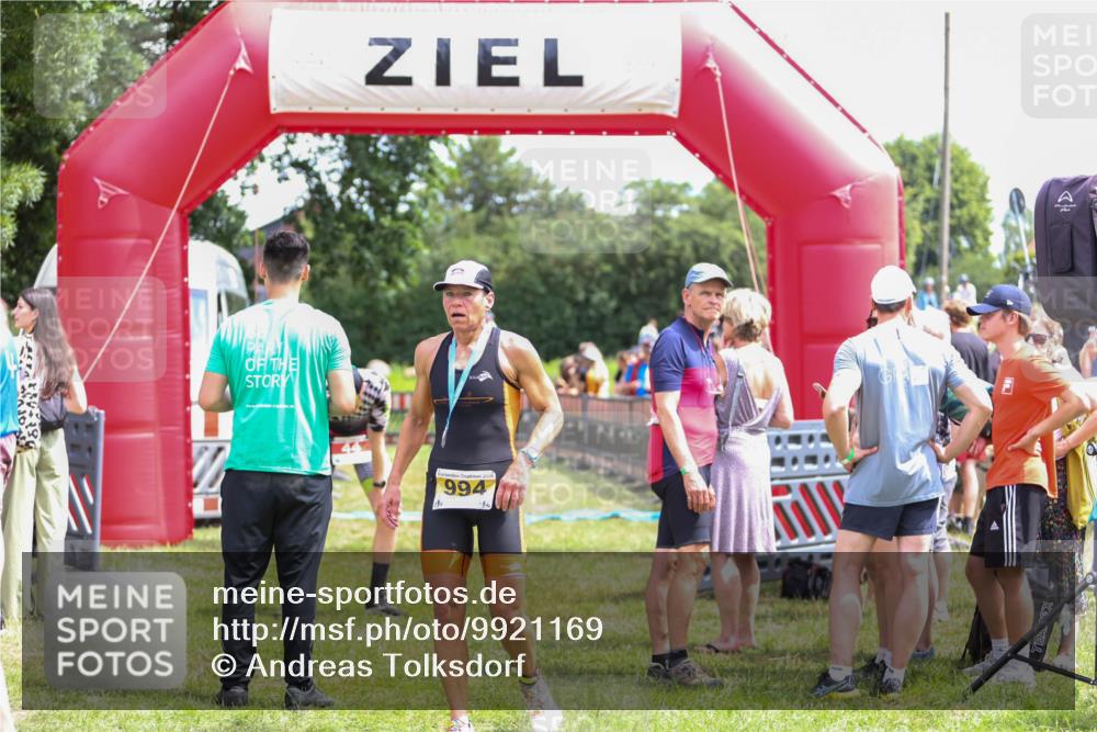 21.06.2026 - 29. Vierlanden-Triathlon Andreas Tolksdorf http://msf.ph/oto/9921169 21.06.2026 13:25:52 Ziel 287 meine-sportfotos.de