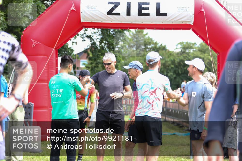 21.06.2026 - 29. Vierlanden-Triathlon Andreas Tolksdorf http://msf.ph/oto/9921181 21.06.2026 13:26:13 Ziel 135 meine-sportfotos.de