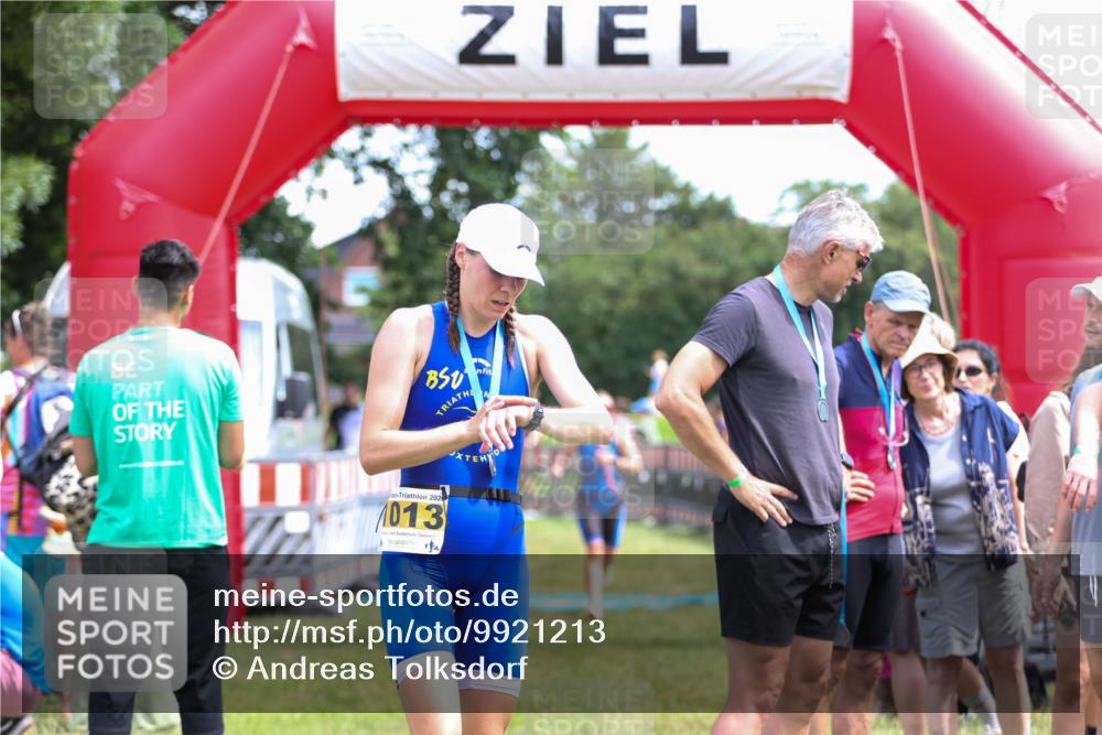 21.06.2026 - 29. Vierlanden-Triathlon Andreas Tolksdorf http://msf.ph/oto/9921213 21.06.2026 13:26:52 Ziel 242, 992 meine-sportfotos.de