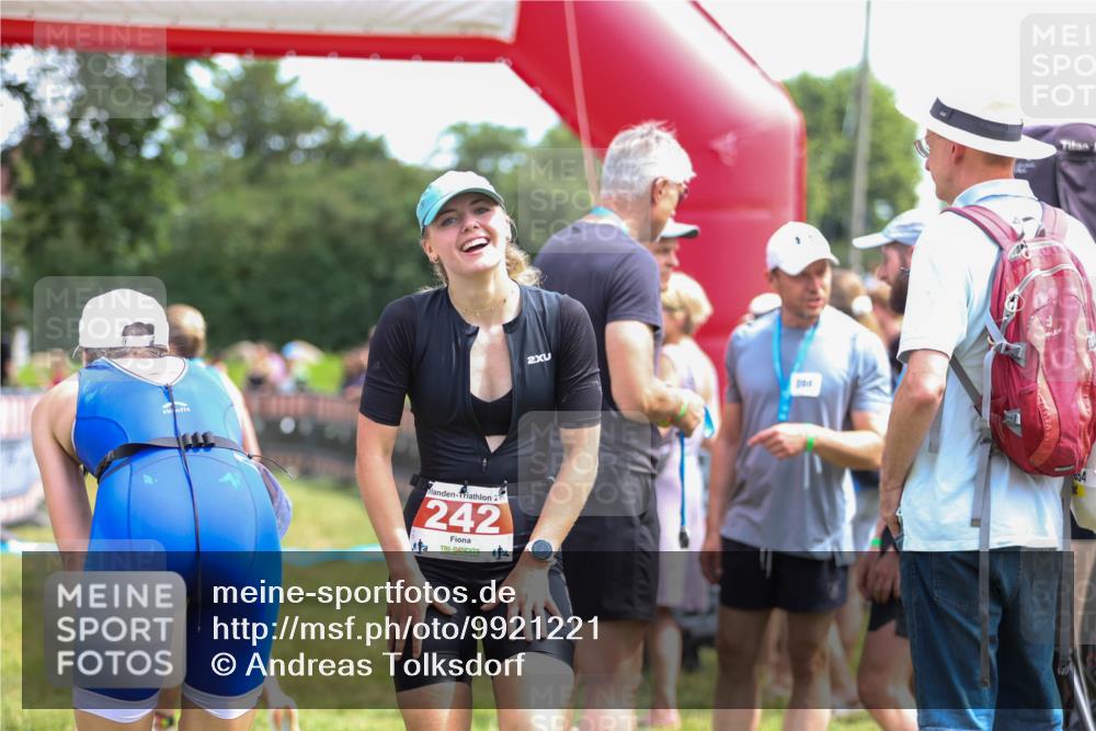 21.06.2026 - 29. Vierlanden-Triathlon Andreas Tolksdorf http://msf.ph/oto/9921221 21.06.2026 13:27:05 Ziel 242 meine-sportfotos.de