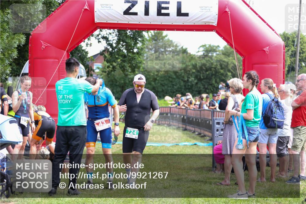 21.06.2026 - 29. Vierlanden-Triathlon Andreas Tolksdorf http://msf.ph/oto/9921267 21.06.2026 13:28:08 Ziel 724, 1020 meine-sportfotos.de