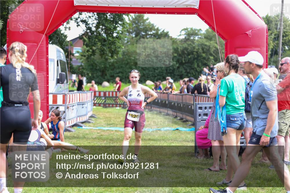 21.06.2026 - 29. Vierlanden-Triathlon Andreas Tolksdorf http://msf.ph/oto/9921281 21.06.2026 13:28:19 Ziel 684, 835 meine-sportfotos.de