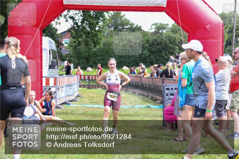 21.06.2026 - 29. Vierlanden-Triathlon Andreas Tolksdorf http://msf.ph/oto/9921284 21.06.2026 13:28:19 Ziel 684, 835 meine-sportfotos.de