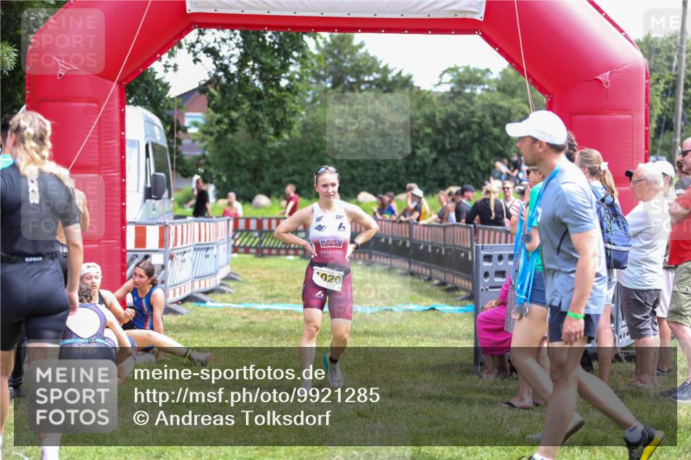 21.06.2026 - 29. Vierlanden-Triathlon Andreas Tolksdorf http://msf.ph/oto/9921285 21.06.2026 13:28:19 Ziel 684, 835 meine-sportfotos.de
