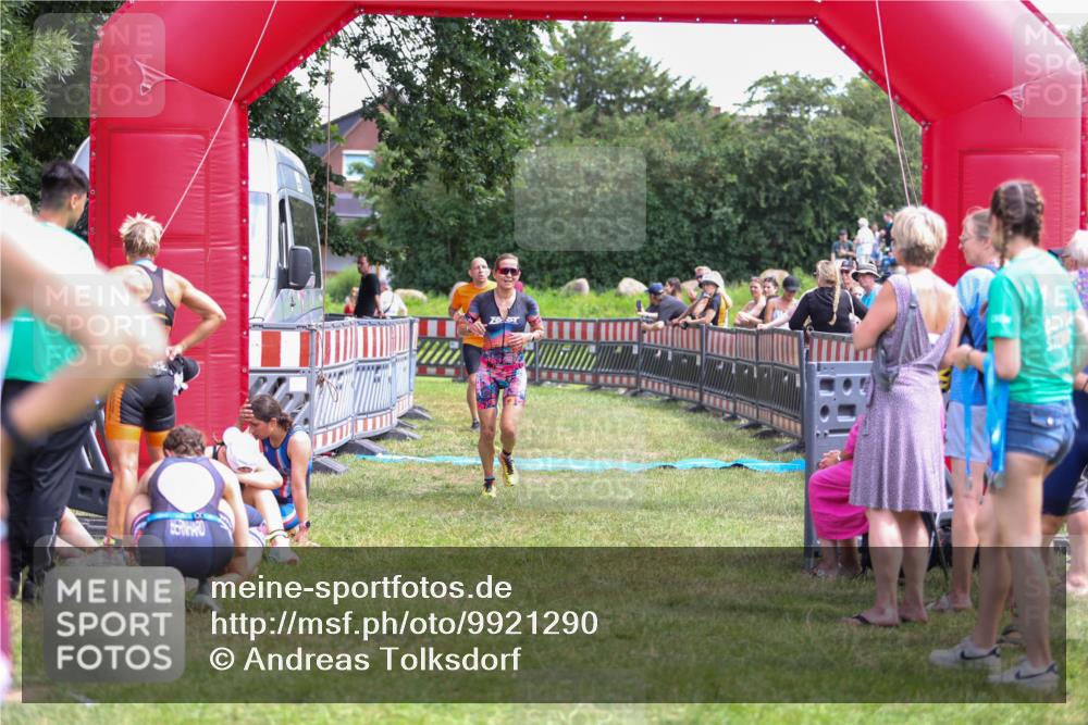 21.06.2026 - 29. Vierlanden-Triathlon Andreas Tolksdorf http://msf.ph/oto/9921290 21.06.2026 13:28:28 Ziel 38, 684, 835, 1009 meine-sportfotos.de