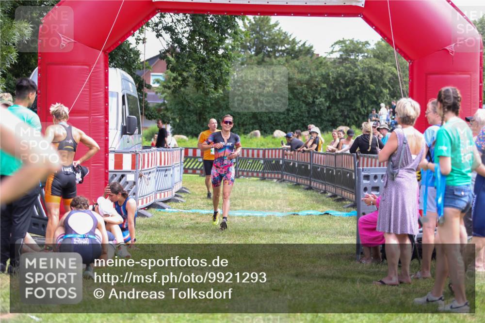 21.06.2026 - 29. Vierlanden-Triathlon Andreas Tolksdorf http://msf.ph/oto/9921293 21.06.2026 13:28:28 Ziel 38, 684, 835, 1009 meine-sportfotos.de