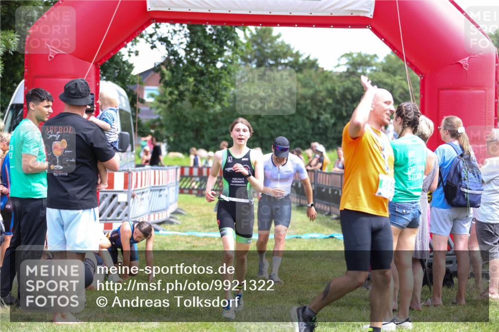 21.06.2026 - 29. Vierlanden-Triathlon Andreas Tolksdorf http://msf.ph/oto/9921322 21.06.2026 13:28:39 Ziel 38, 707, 827, 1009 meine-sportfotos.de