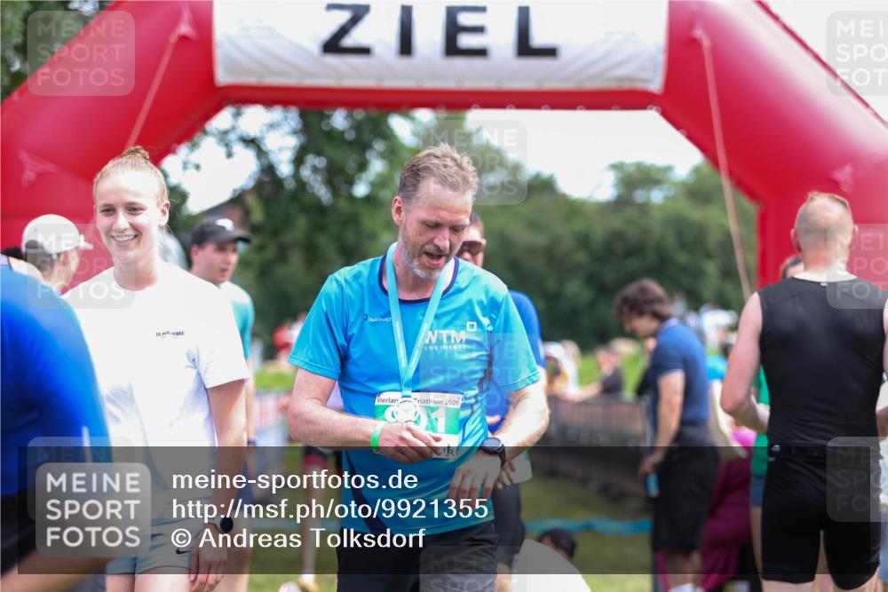 21.06.2026 - 29. Vierlanden-Triathlon Andreas Tolksdorf http://msf.ph/oto/9921355 21.06.2026 13:29:08 Ziel 746, 1004 meine-sportfotos.de