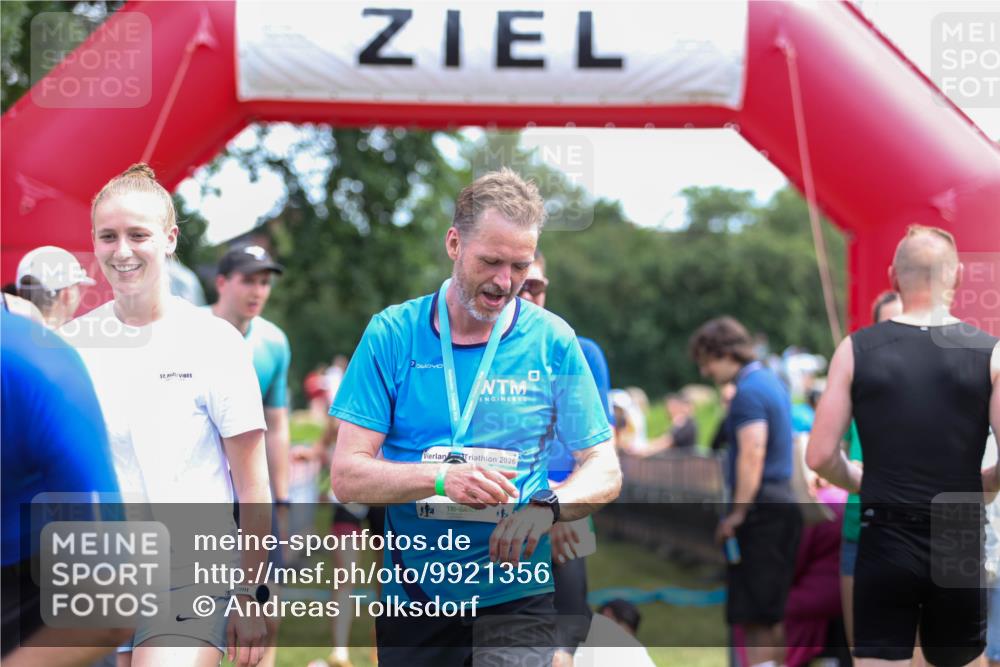 21.06.2026 - 29. Vierlanden-Triathlon Andreas Tolksdorf http://msf.ph/oto/9921356 21.06.2026 13:29:08 Ziel 746, 1004 meine-sportfotos.de
