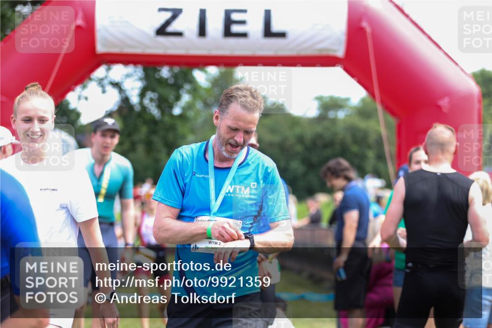 21.06.2026 - 29. Vierlanden-Triathlon Andreas Tolksdorf http://msf.ph/oto/9921359 21.06.2026 13:29:08 Ziel 746, 1004 meine-sportfotos.de